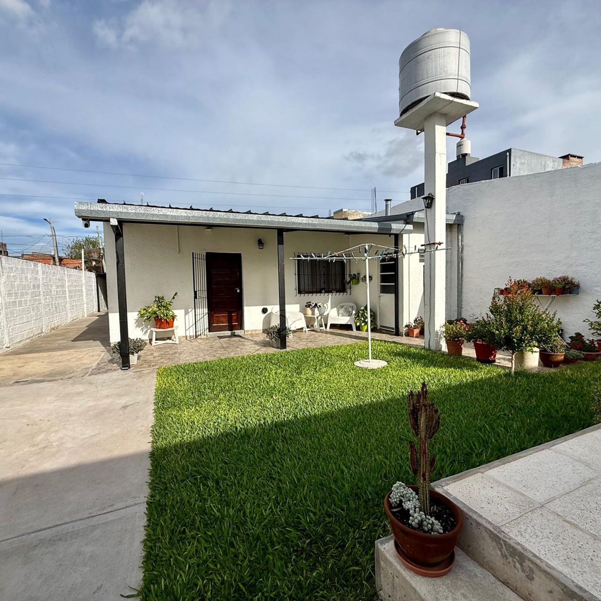 VENTA Casa 4 amb IMPECABLE Quincho y Pileta TIGRE
