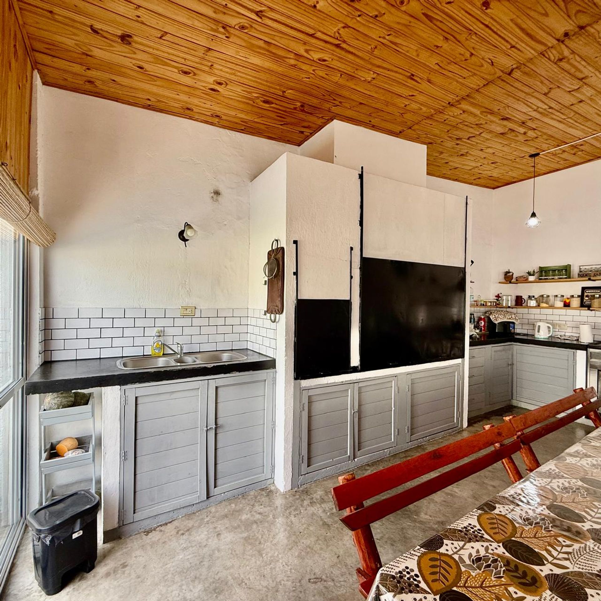 VENTA Casa 4 amb IMPECABLE Quincho y Pileta TIGRE