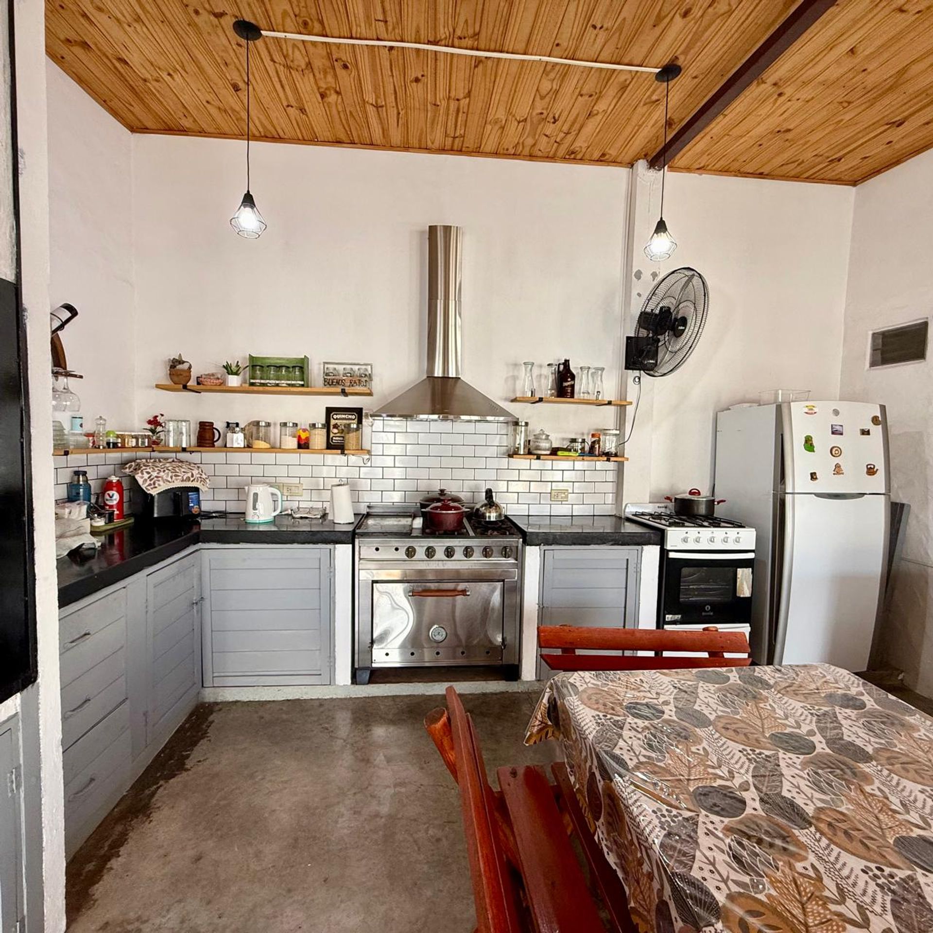 VENTA Casa 4 amb IMPECABLE Quincho y Pileta TIGRE