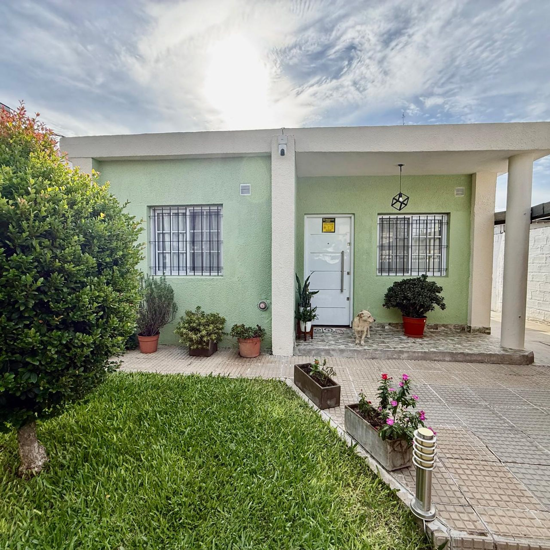 VENTA Casa 4 amb IMPECABLE Quincho y Pileta TIGRE
