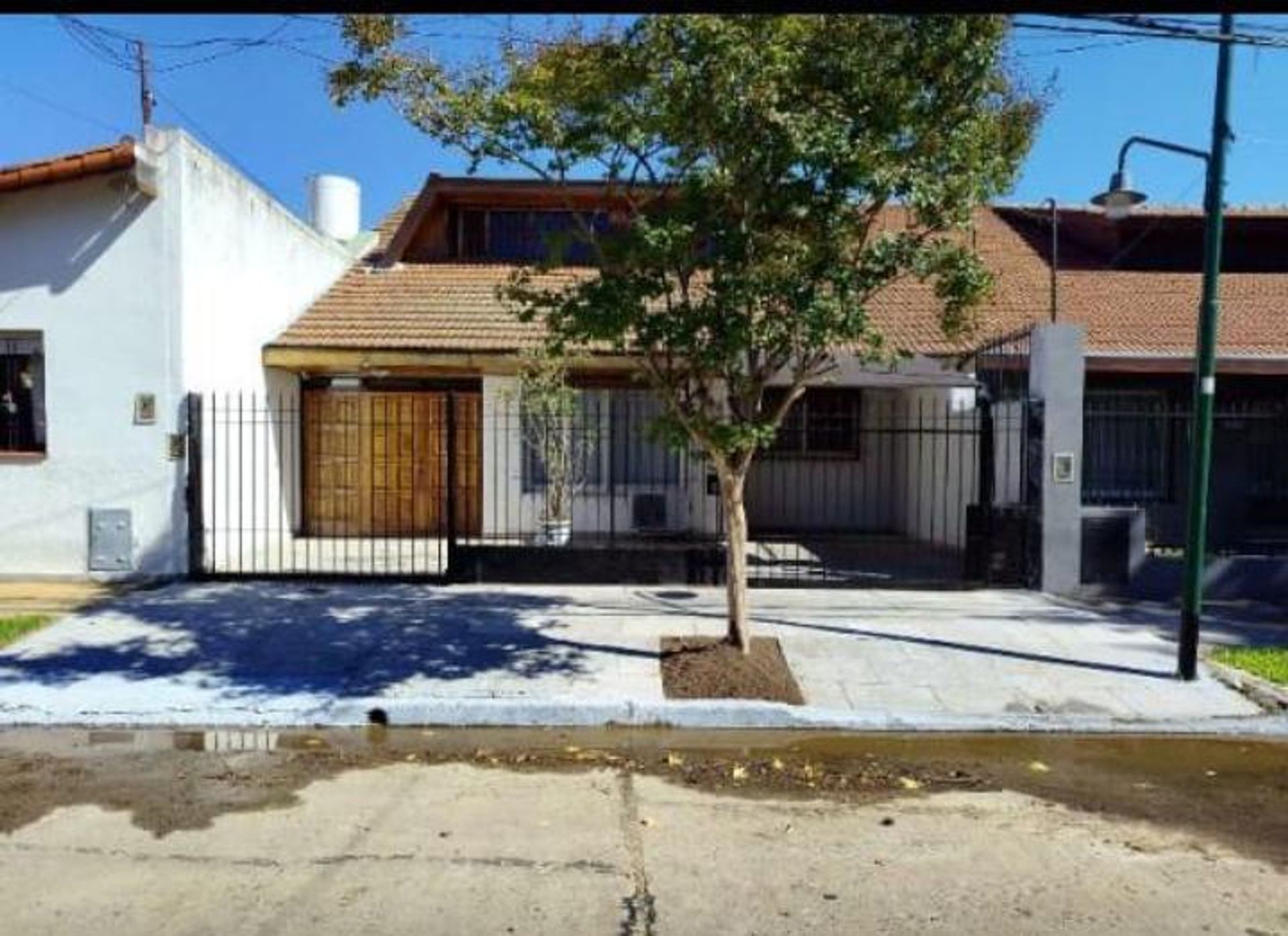 House for rent Martinez garden parking with furniture
