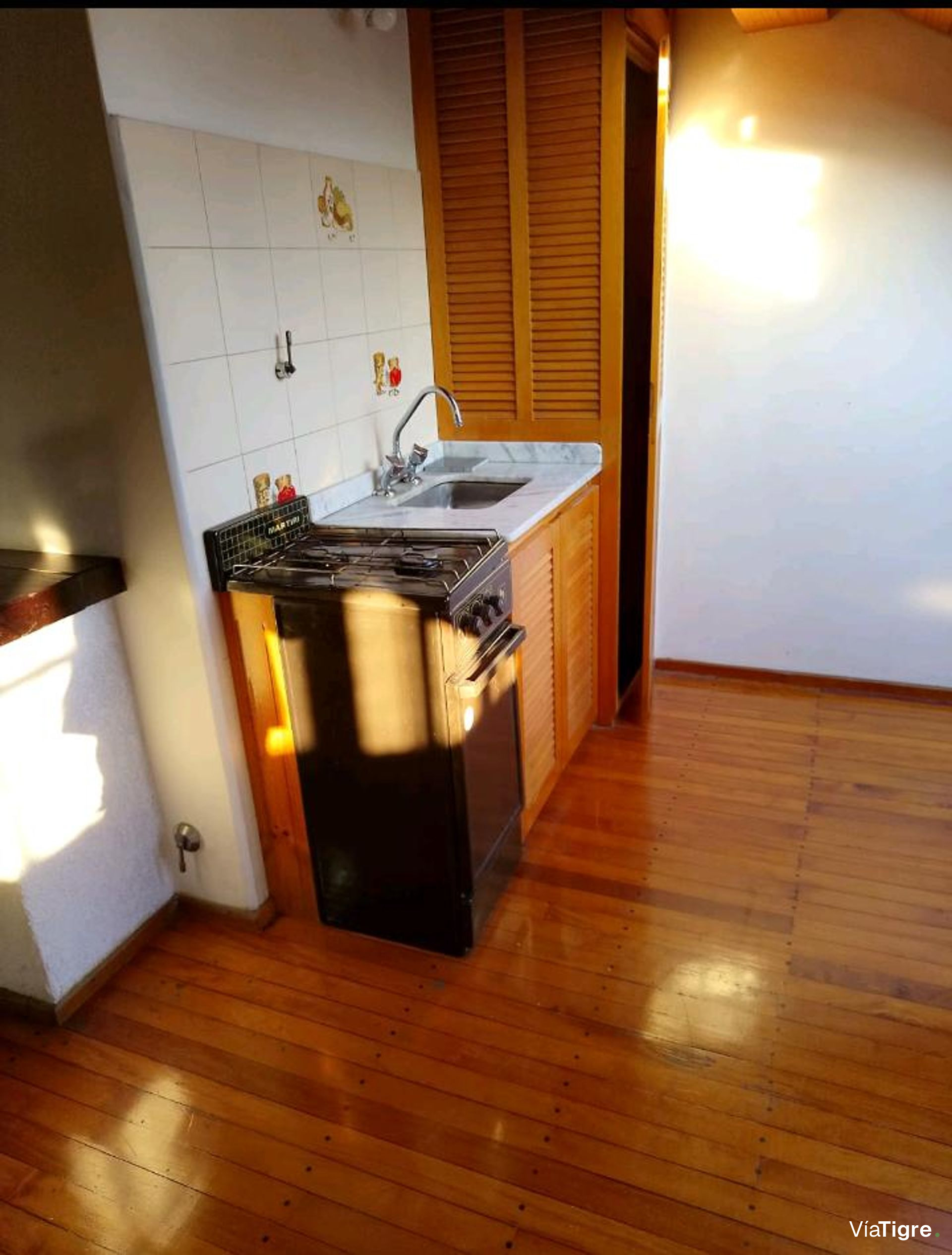 Casa alquiler Martinez jardín cocheras c/muebles