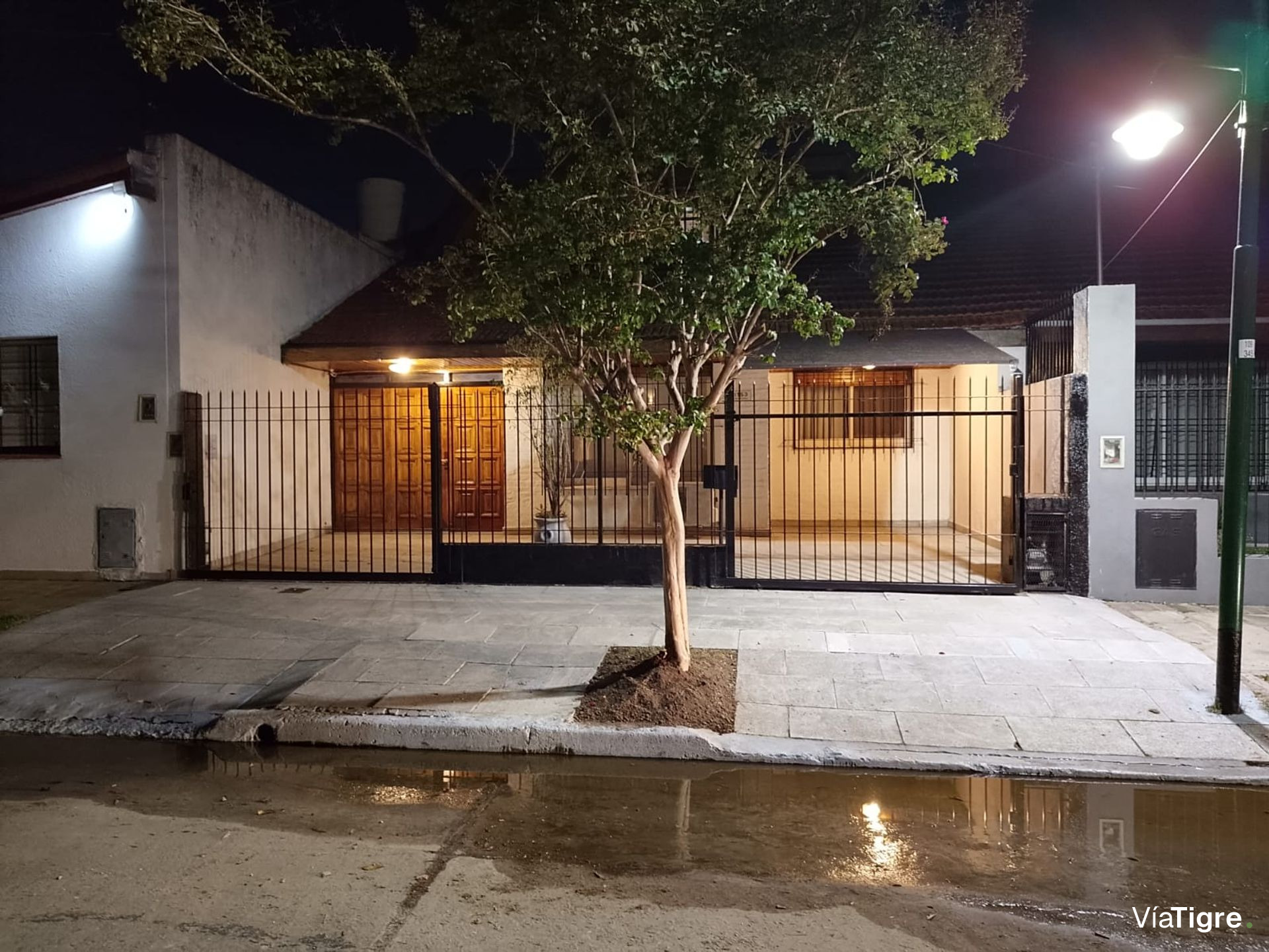 Casa alquiler Martinez jardín cocheras c/muebles