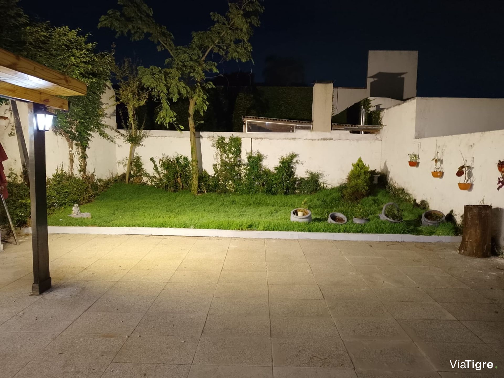 Casa alquiler Martinez jardín cocheras c/muebles