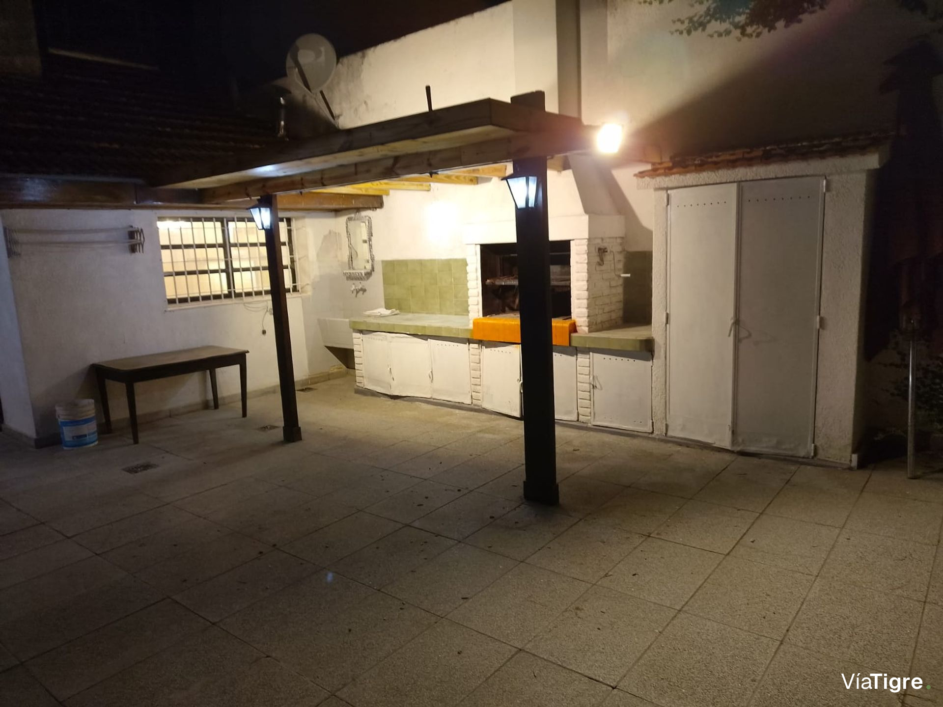 Casa alquiler Martinez jardín cocheras c/muebles