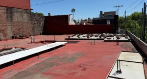 Venta local en esquina Martinez