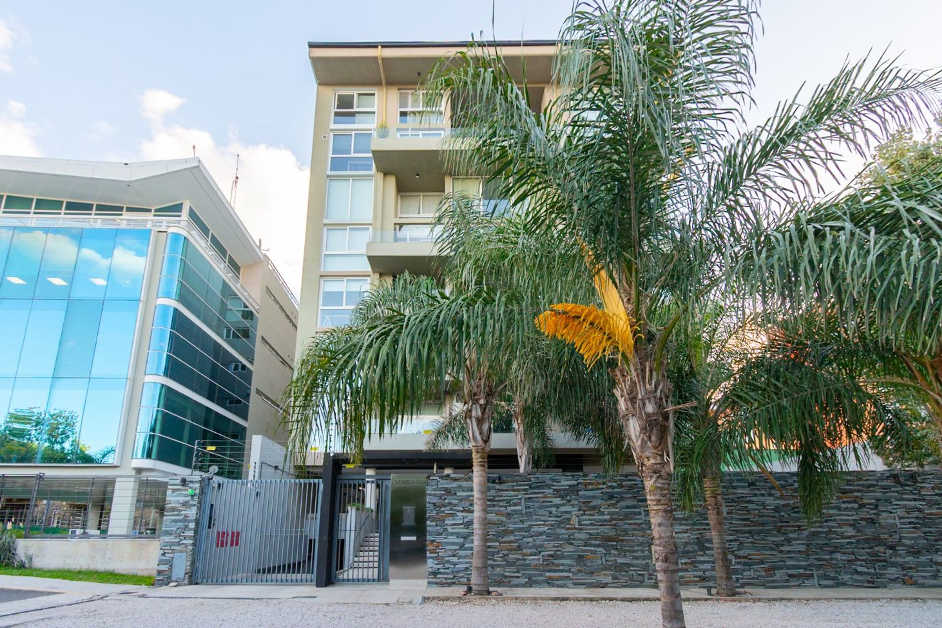 Venta Departamento En Duplex Con Cochera