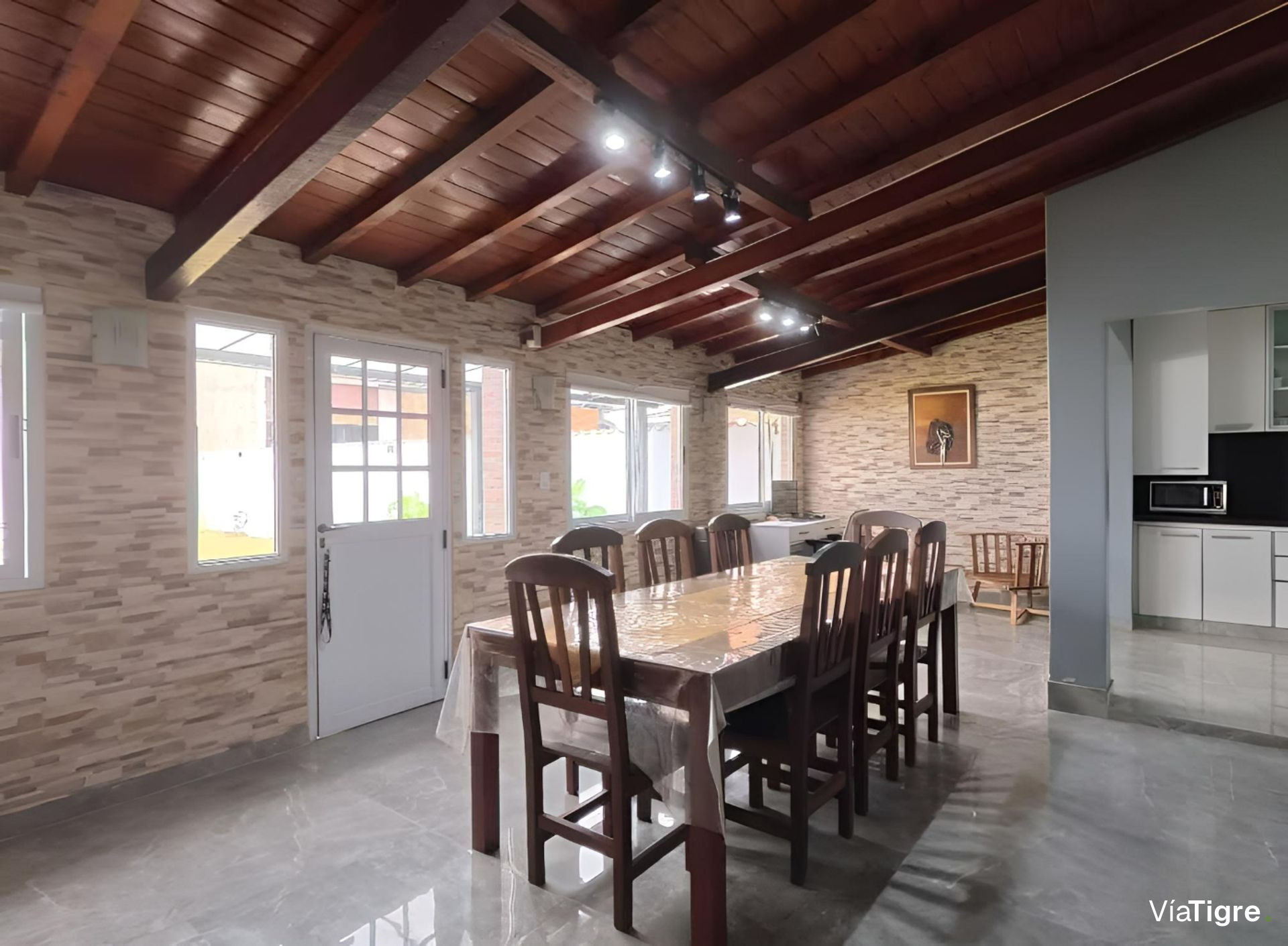 Casa 4 Amb En Venta En Victoria, Jardin Y Pileta