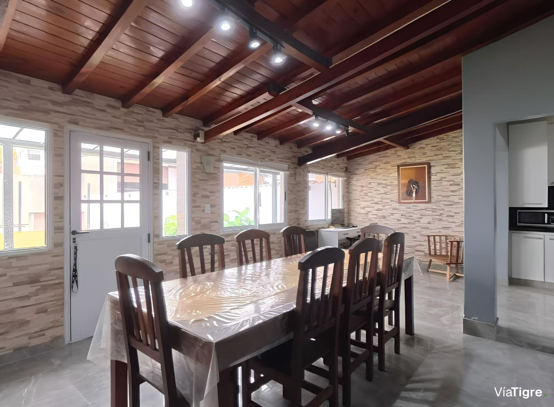 Casa 4 Amb En Venta En Victoria, Jardin Y Pileta
