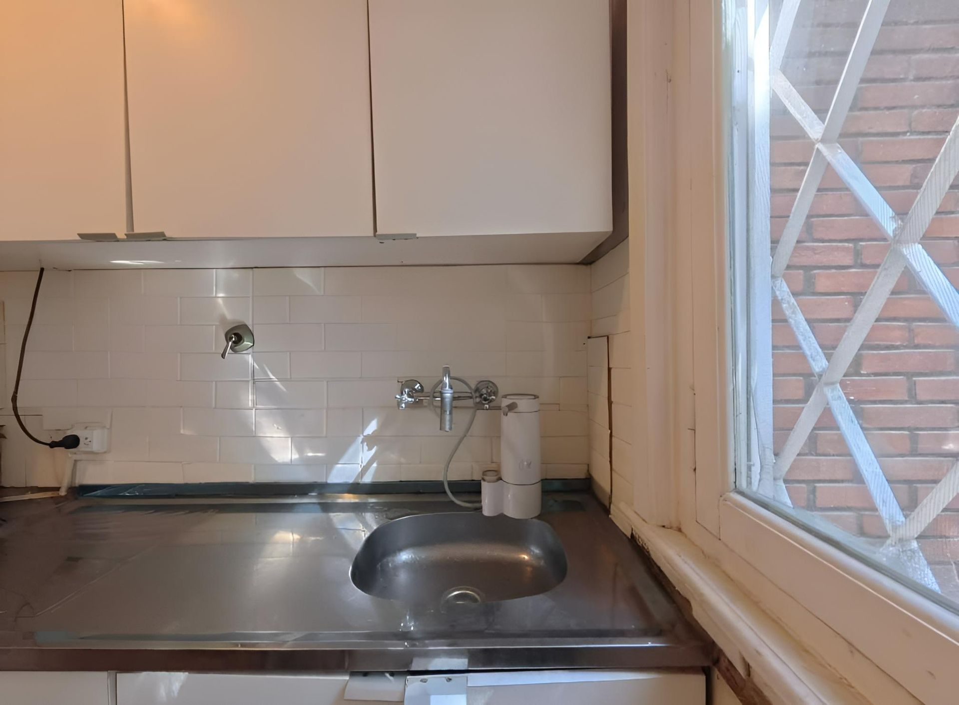 Casa en venta de 4 ambientes cochera y jardin