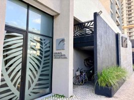 Apartment Short-Term Rental 1-Bedroom Parking Space