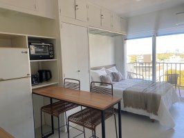 Short-Term Rental Studio Apartment Balcony Olivos