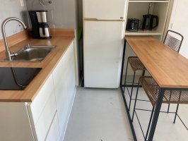 Short-Term Rental Studio Apartment Balcony Olivos