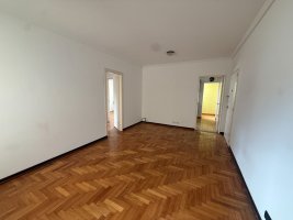 Sale Apartment 3-Room Spacious In Vicente Lopez