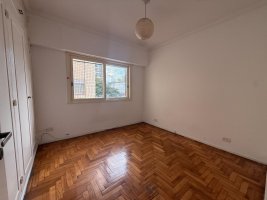 Sale Apartment 3-Room Spacious In Vicente Lopez