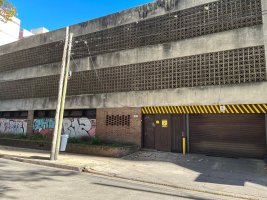 Fixed covered parking space for sale in Vicente LÃ³pez