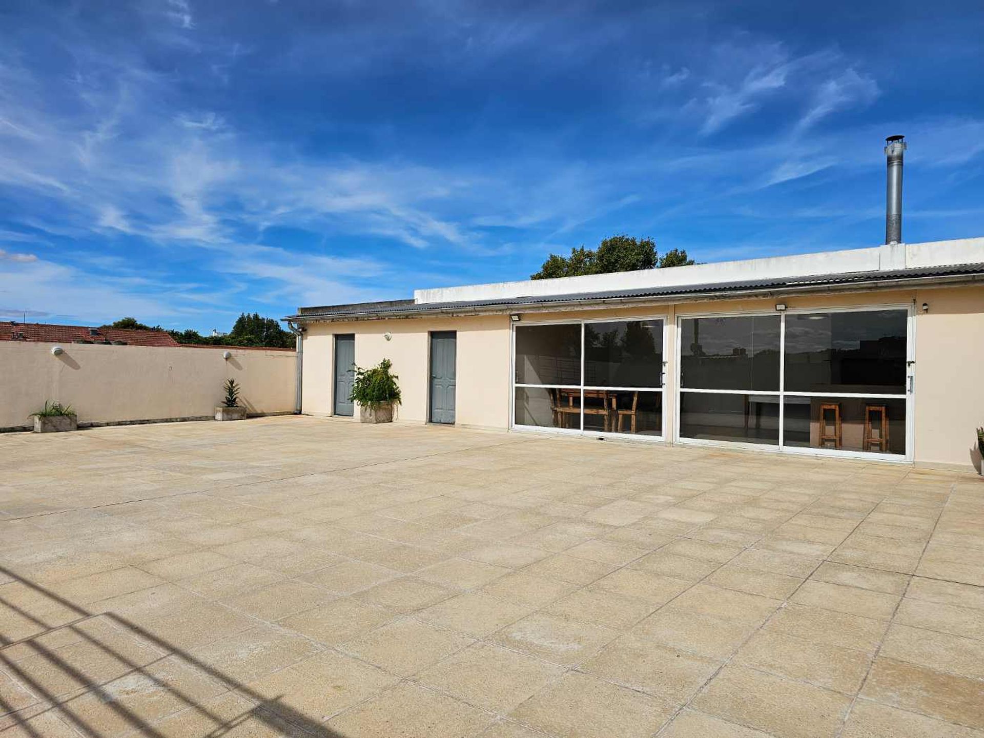 Loft en alquiler con jardin, amenities y cochera