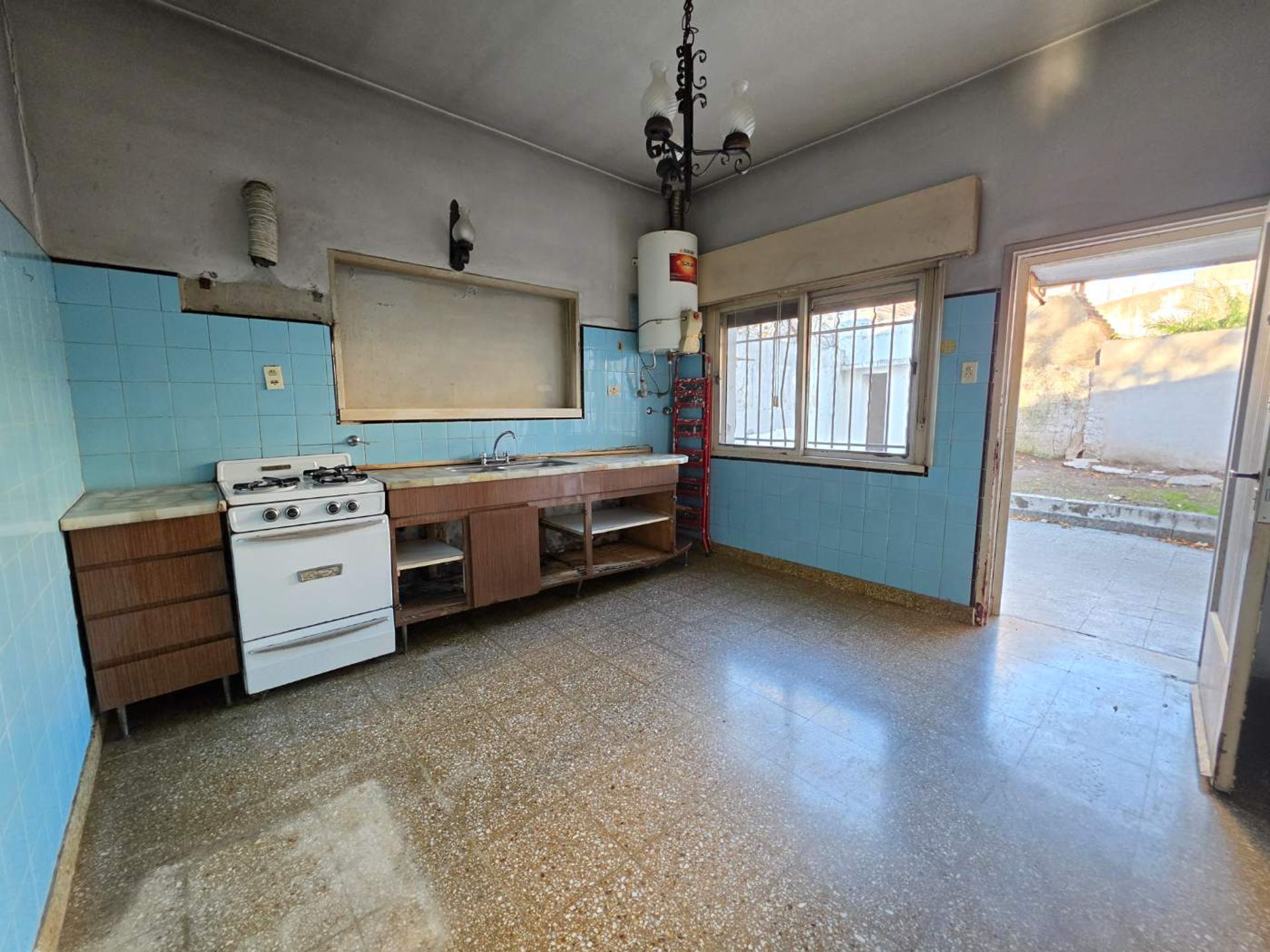 Venta Casa A Refaccionar En Munro 150 M2