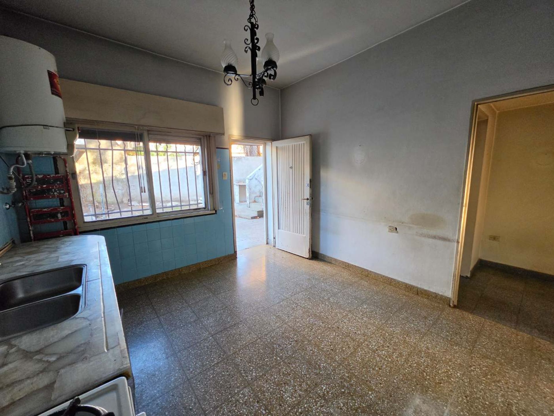 Venta Casa A Refaccionar En Munro 150 M2