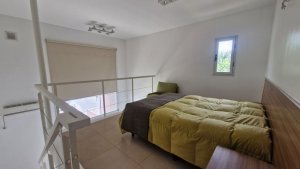 Alquiler Excelente duplex dos Ambientes.