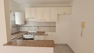 FOR RENT Apartment 3-room in VICTORIA