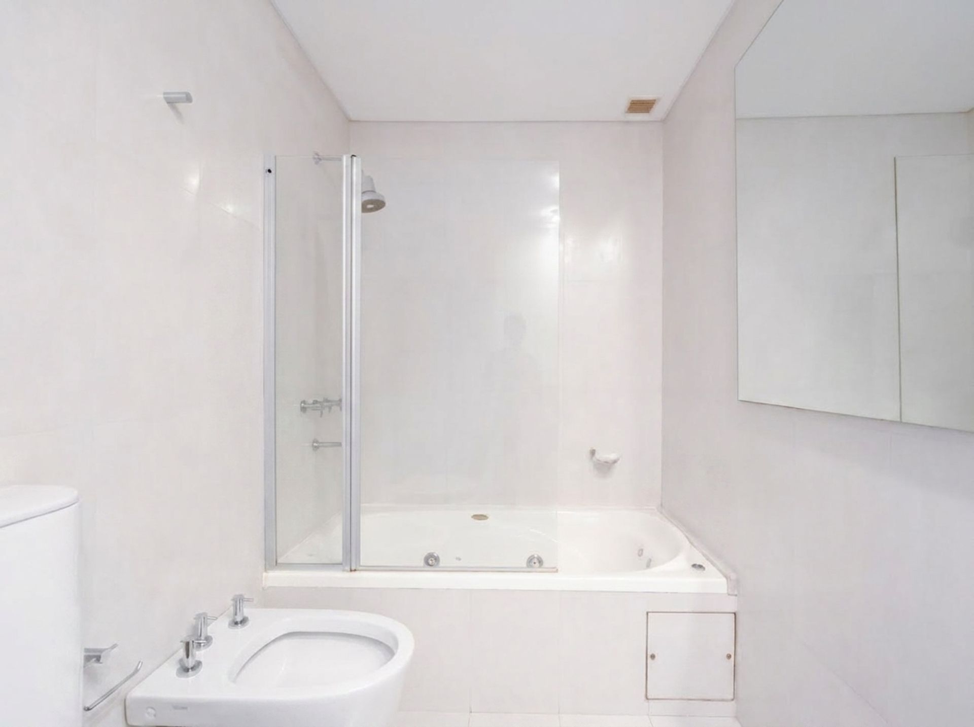 Venta Depto. 4 Amb. C/Dep - Jardin Y Cochera