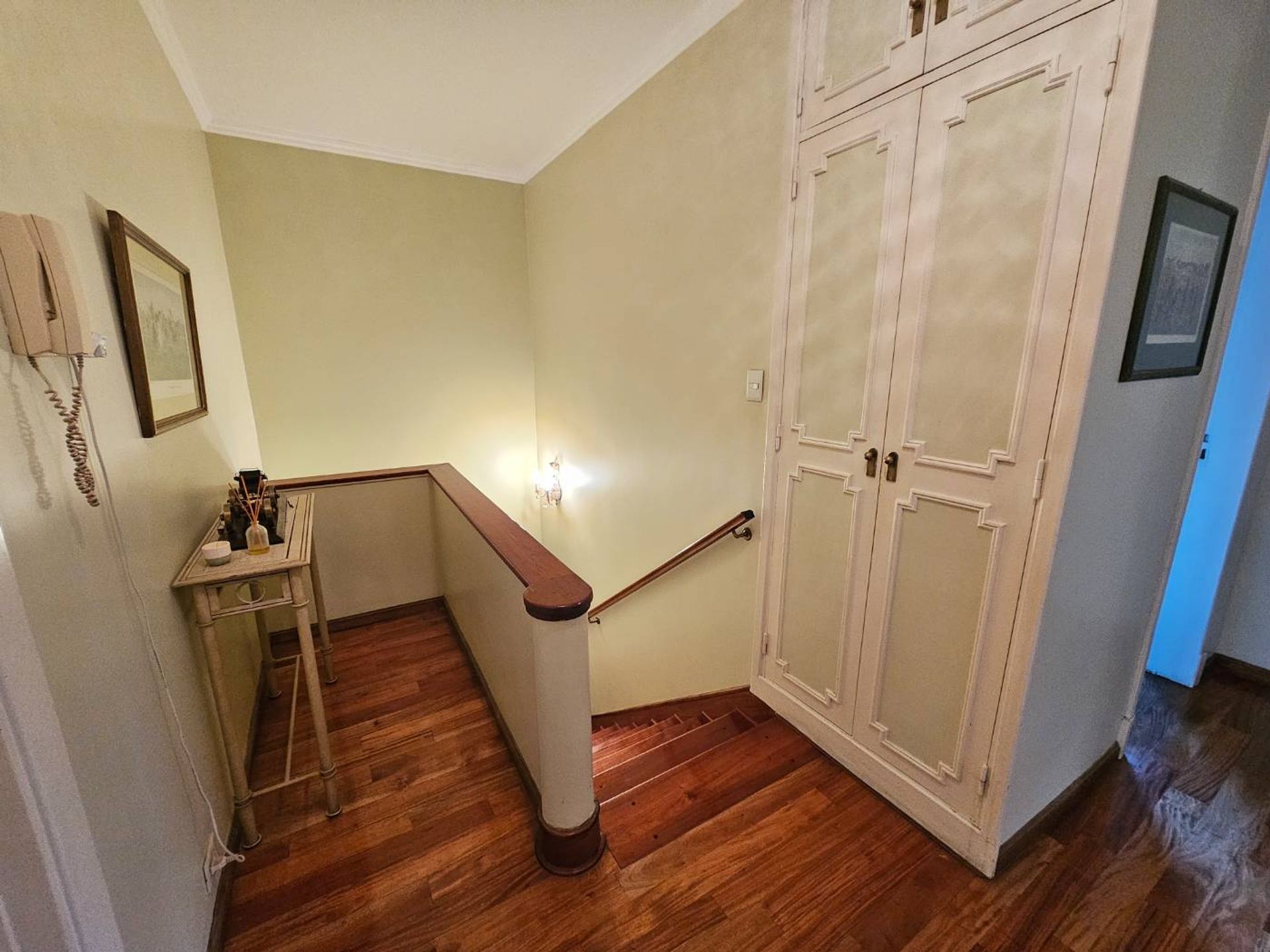 VENTA Casa 4 dormitorios - Cochera Jardin y Pileta