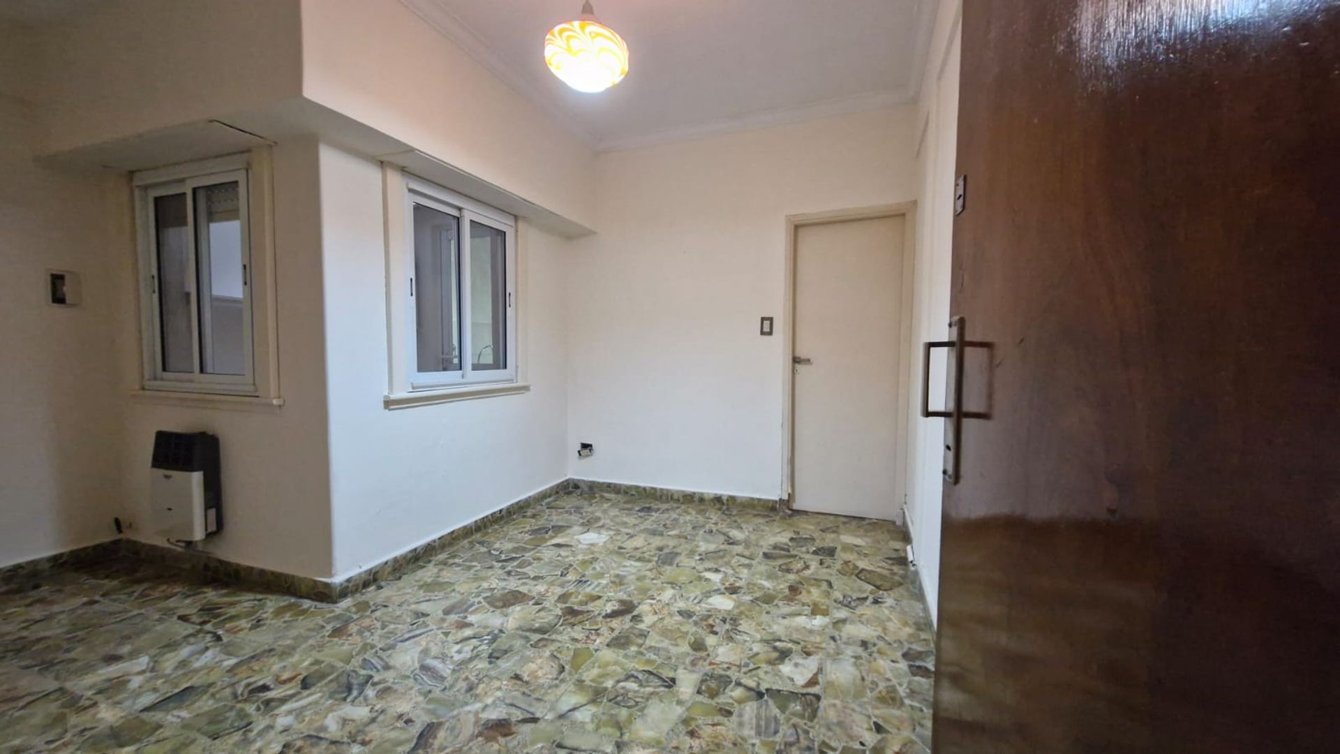 Venta Depto 2 Ambientes Con Patio Y Terraza