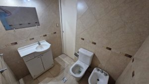 Venta Depto 2 Ambientes Con Patio Y Terraza