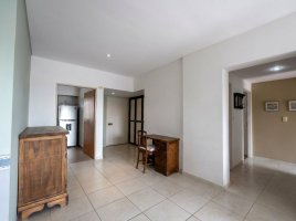 For Sale 2-bedroom Apartment Vicente Lopez