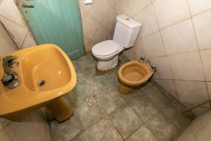 Oportunidad Venta Casa Deposito Troncos de Talar