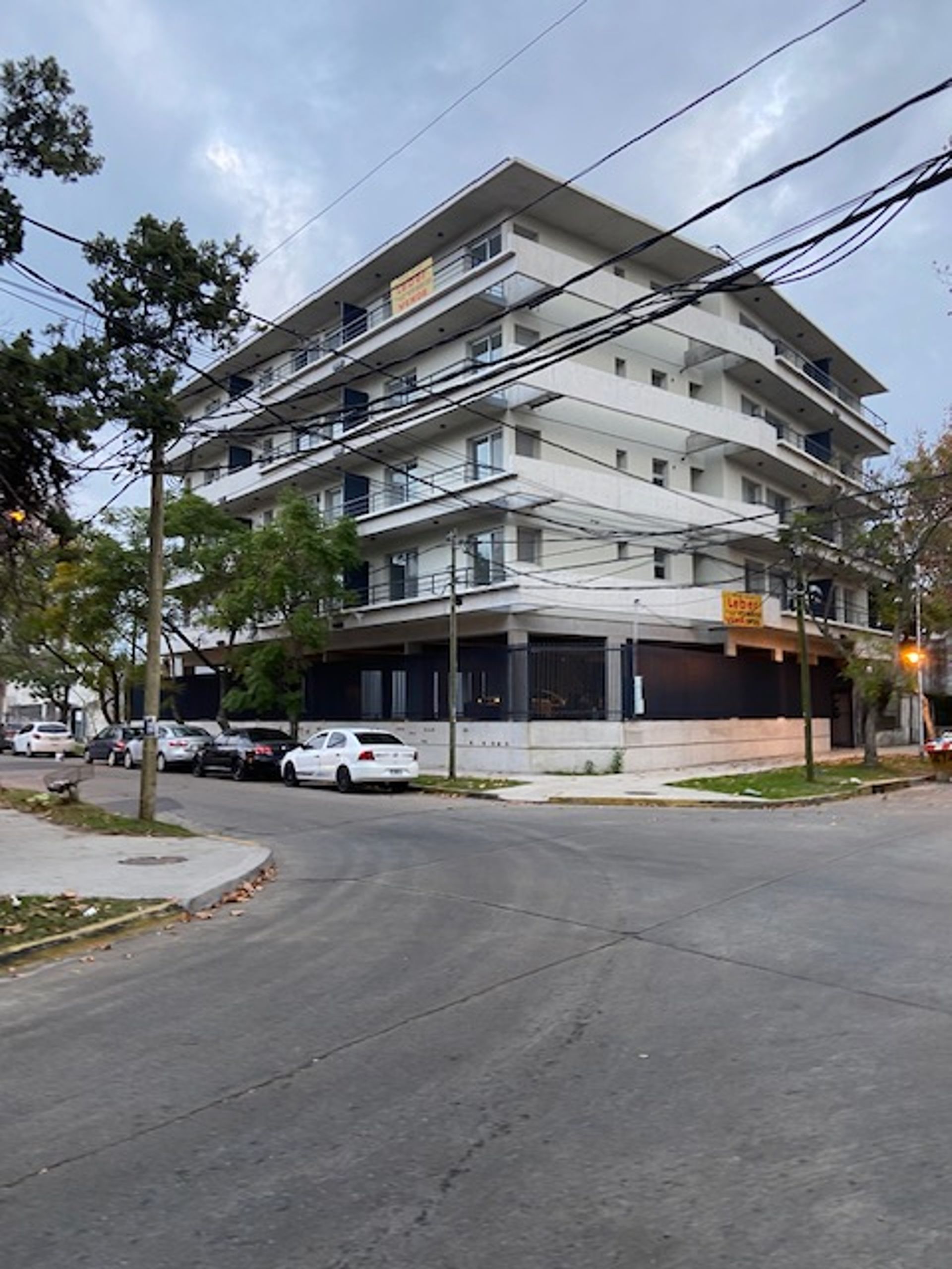 Alquiler Departamento De 2 Amb Con Cochera