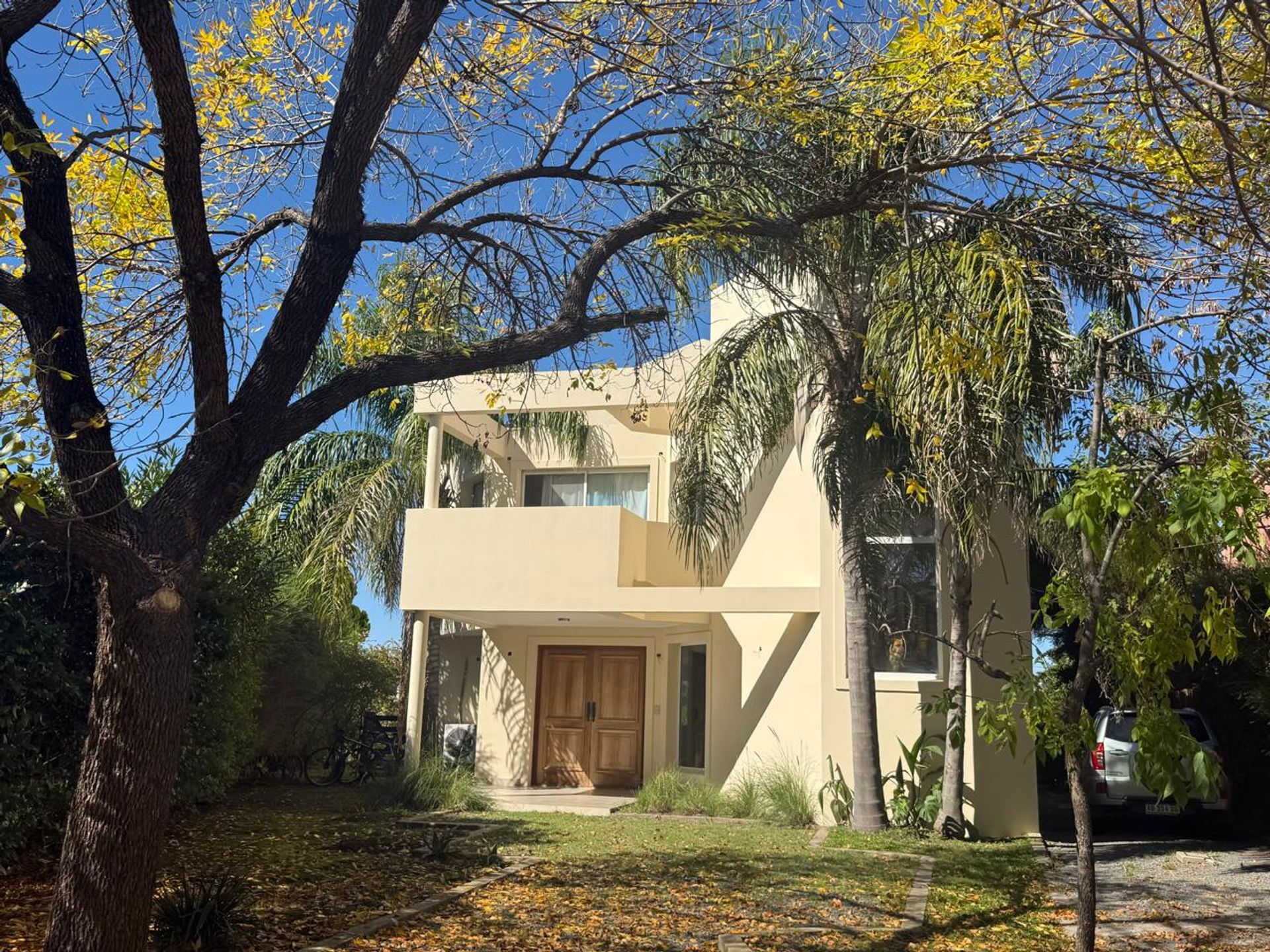 Sale. House To The Lagoon. Santa Catalina