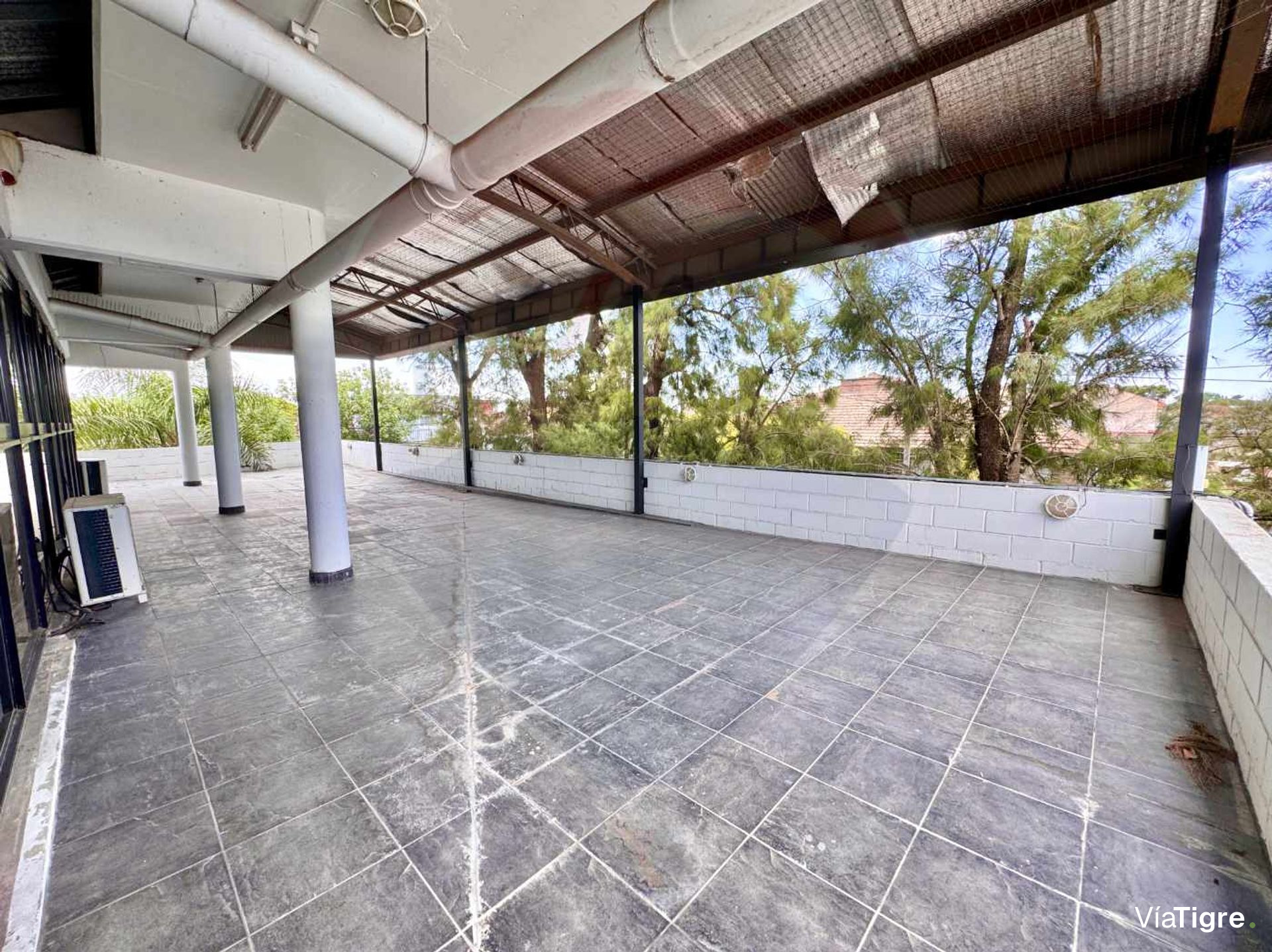 VENTA Oficina comercial vs usos Martinez