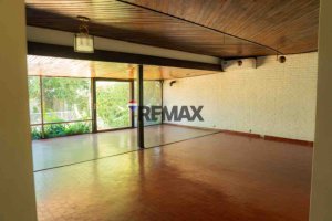 Venta Casa Chalet 4 Ambientes Pileta Boulogne