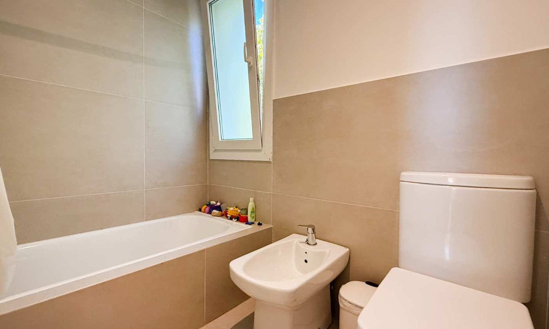 Venta casa 5 amb al Rio Santa Catalina Villanueva