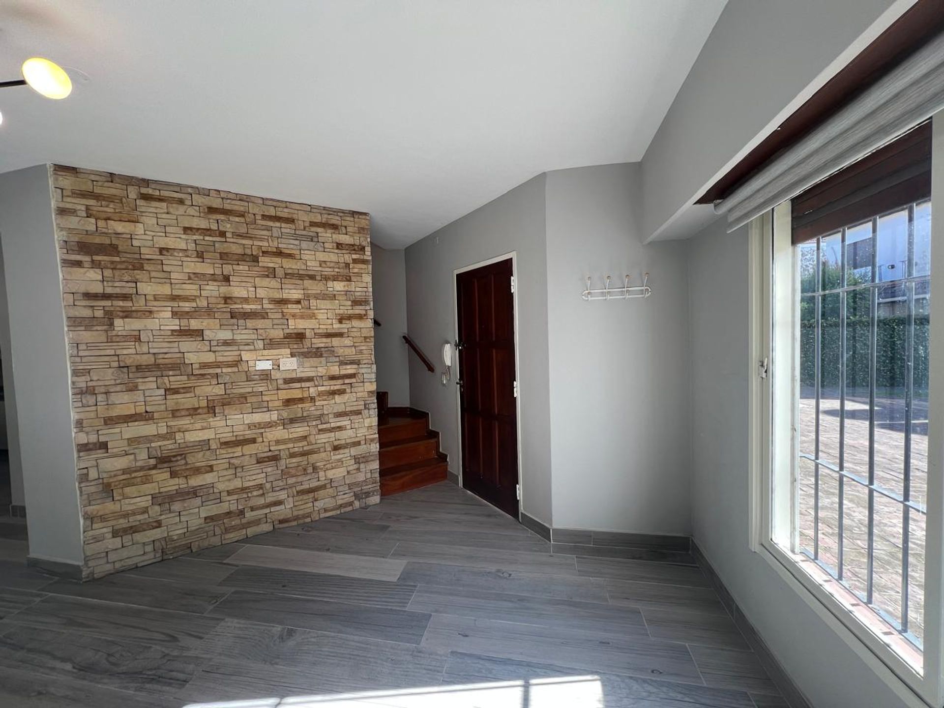 Alquiler Duplex con Jardin y Cochera en Carapachay