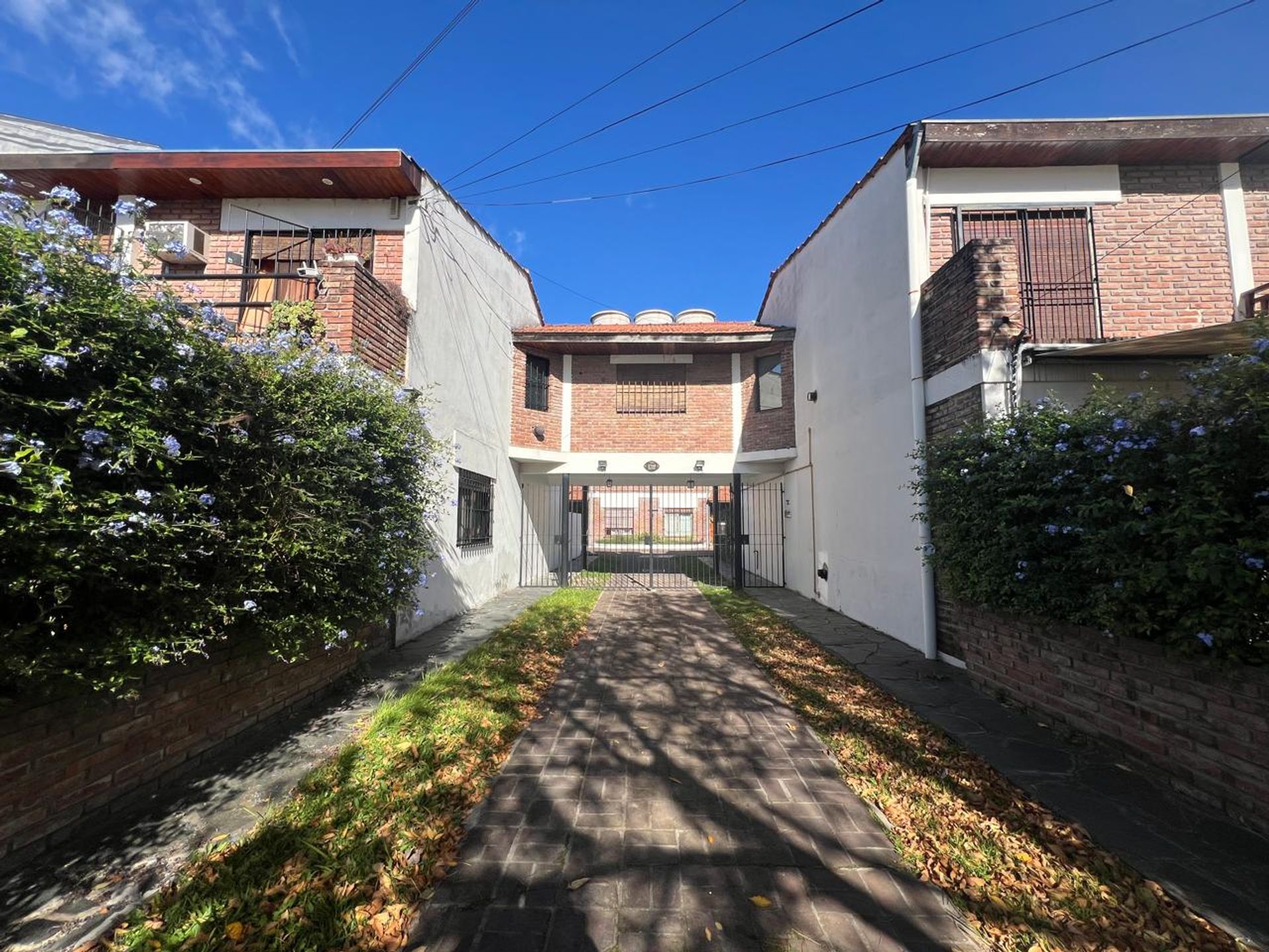 Alquiler Duplex con Jardin y Cochera en Carapachay