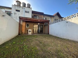Alquiler Duplex con Jardin y Cochera en Carapachay