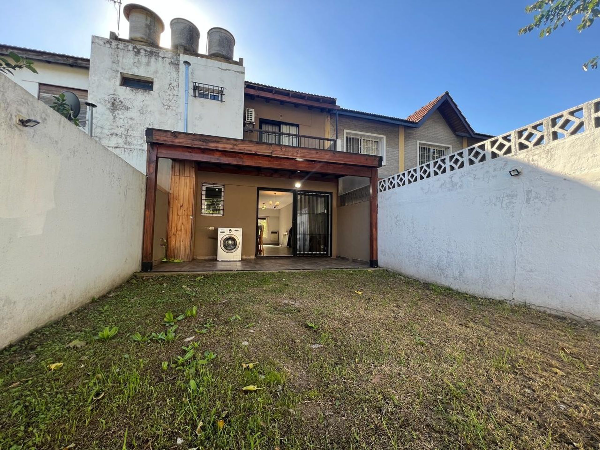 Alquiler Duplex con Jardin y Cochera en Carapachay