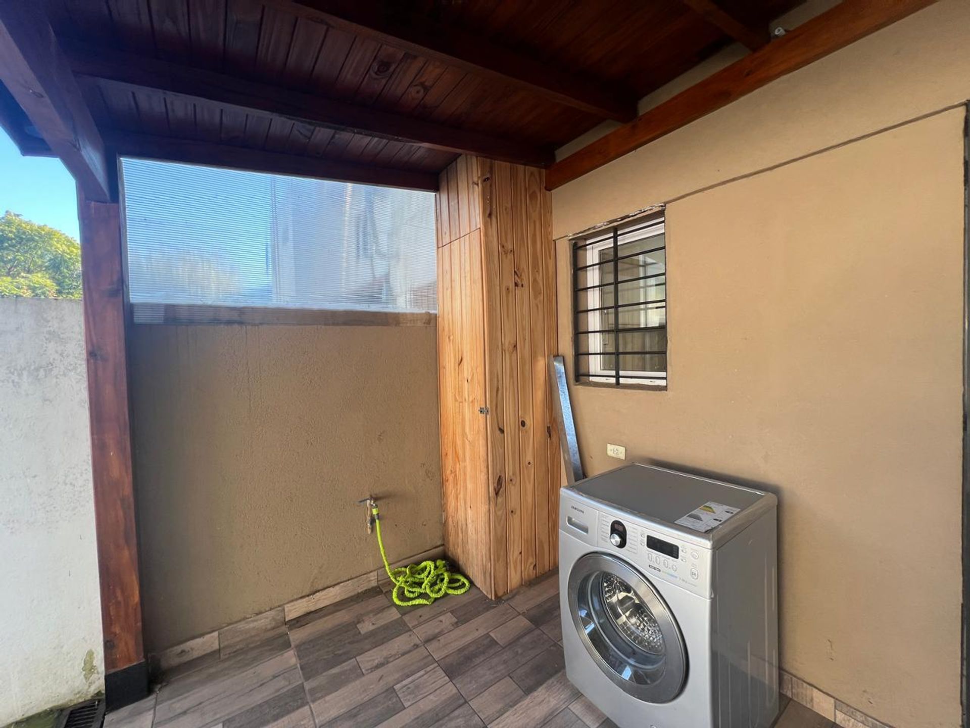 Alquiler Duplex con Jardin y Cochera en Carapachay