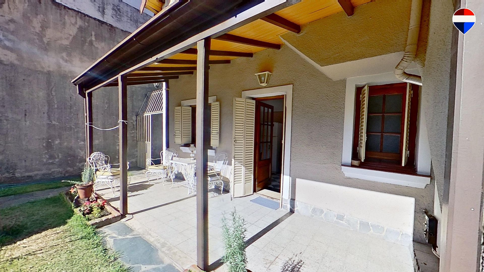 Venta casa 3 dormitorios y jardín en Vicente López