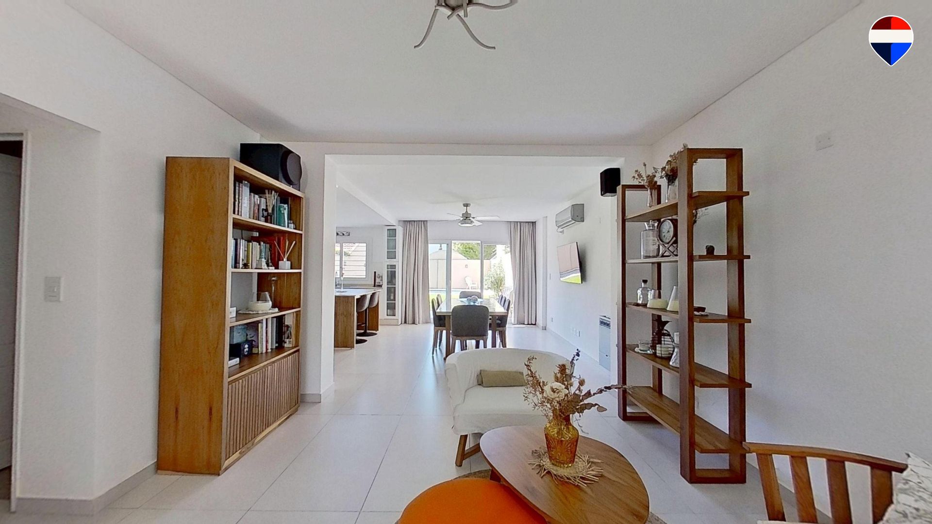 VENTA CASA 5 amb. VTE. LOPEZ - EXCELENTE