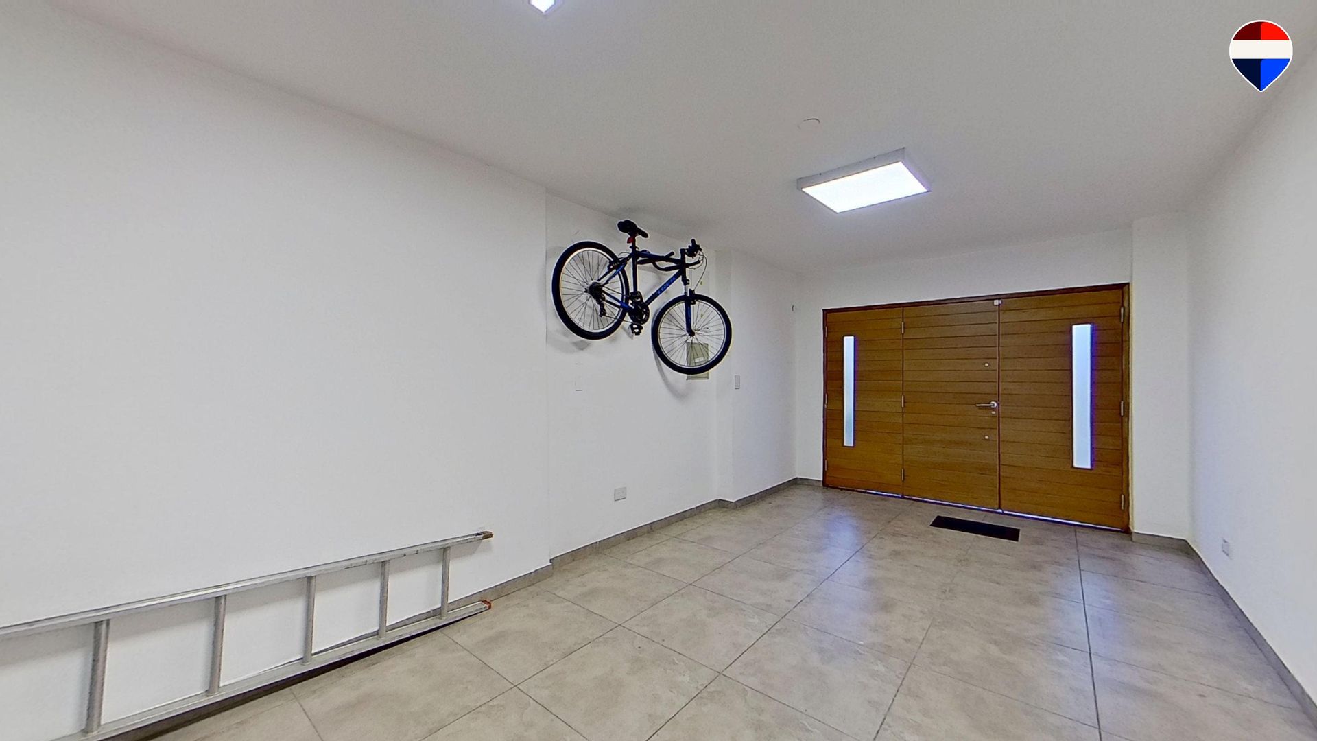 VENTA CASA 5 amb. VTE. LOPEZ - EXCELENTE