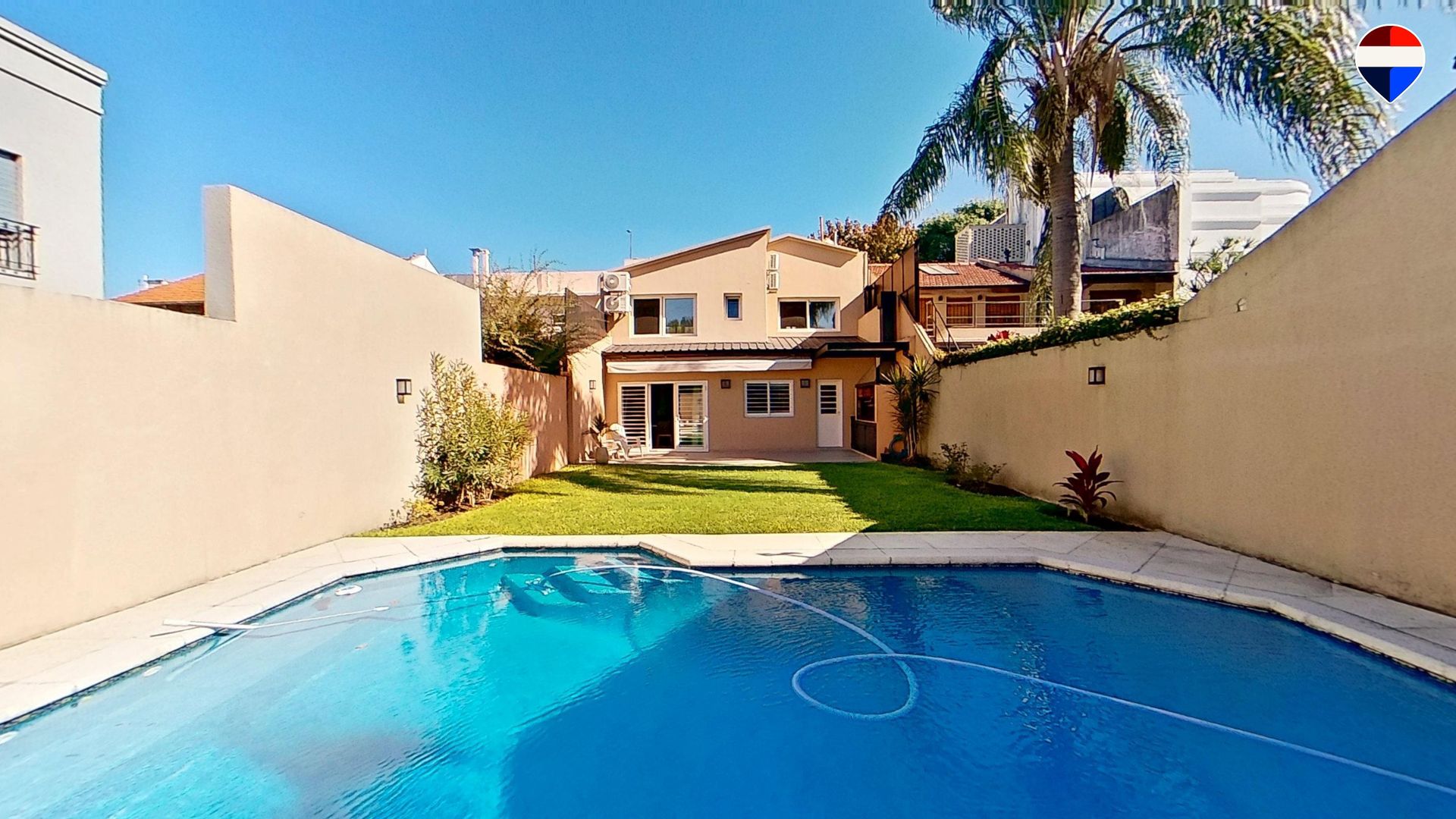 VENTA CASA 5 amb. VTE. LOPEZ - EXCELENTE