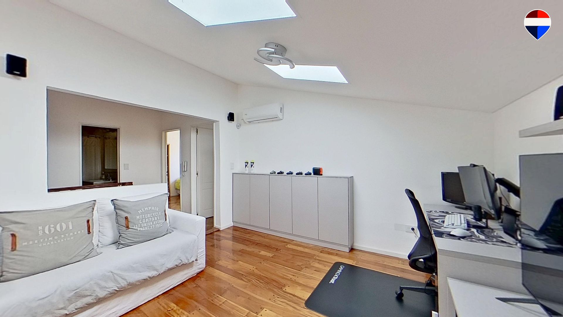 VENTA CASA 5 amb. VTE. LOPEZ - EXCELENTE