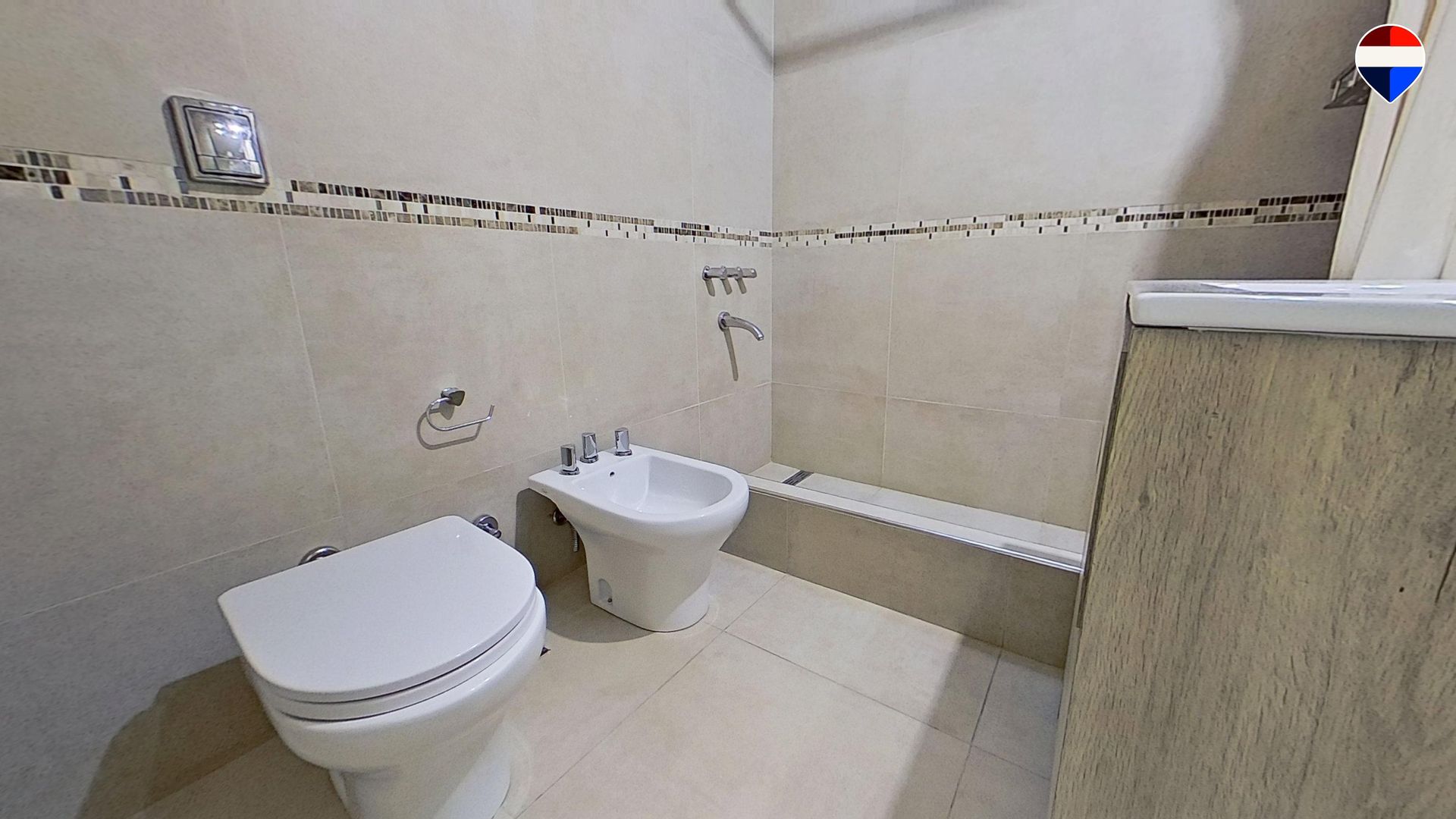 VENTA CASA 5 amb. VTE. LOPEZ - EXCELENTE