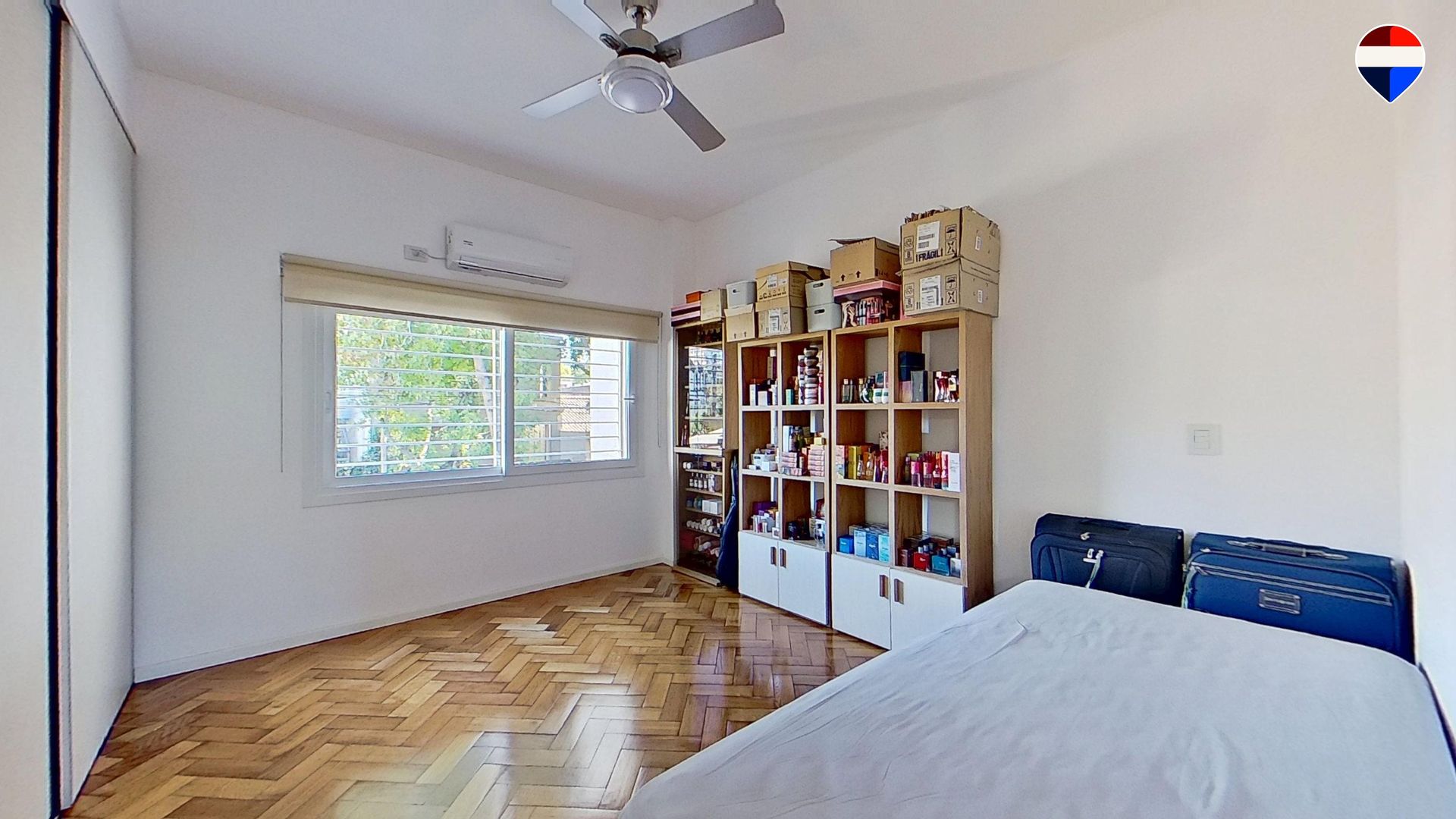 VENTA CASA 5 amb. VTE. LOPEZ - EXCELENTE
