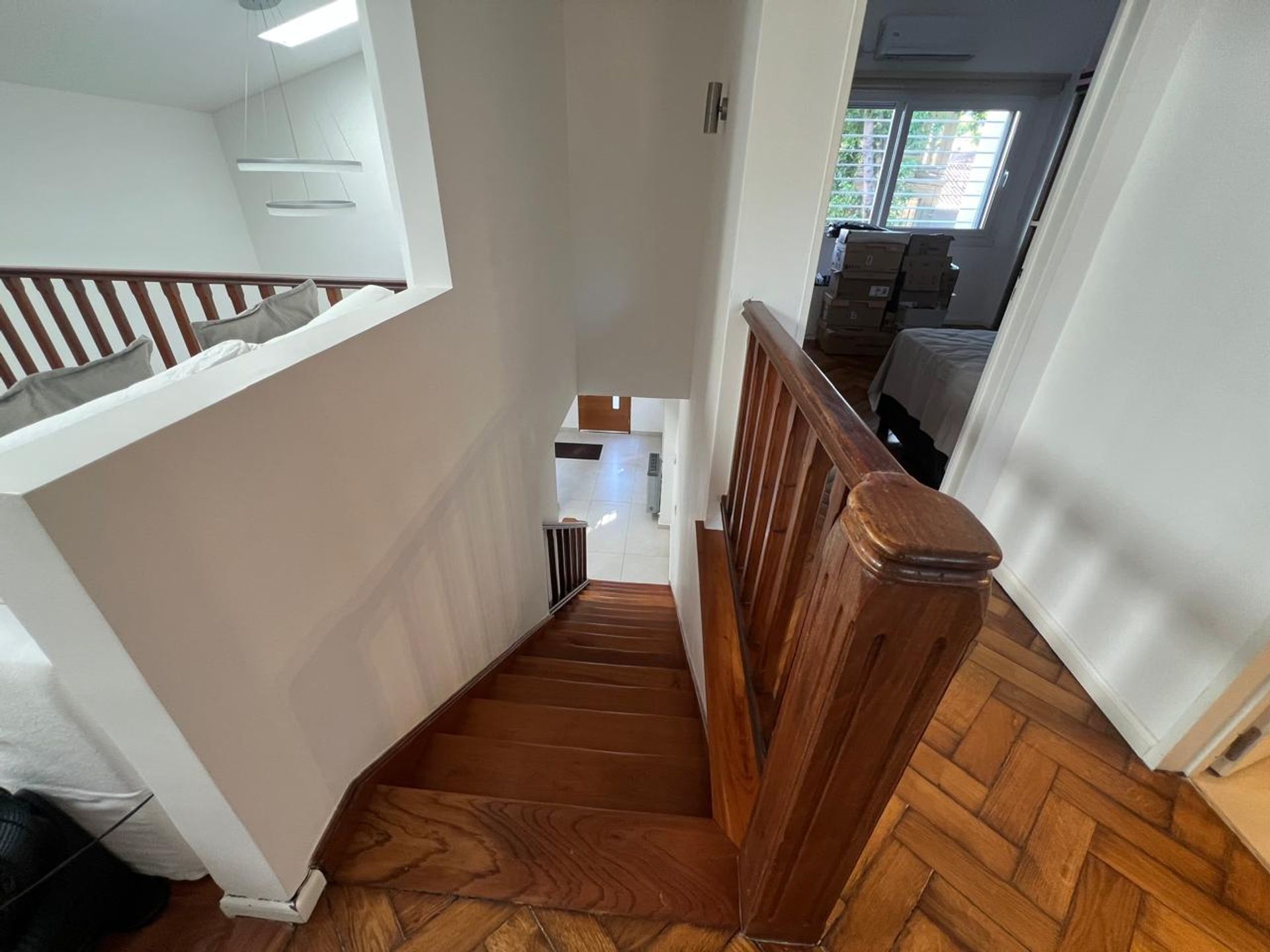 VENTA CASA 5 amb. VTE. LOPEZ - EXCELENTE