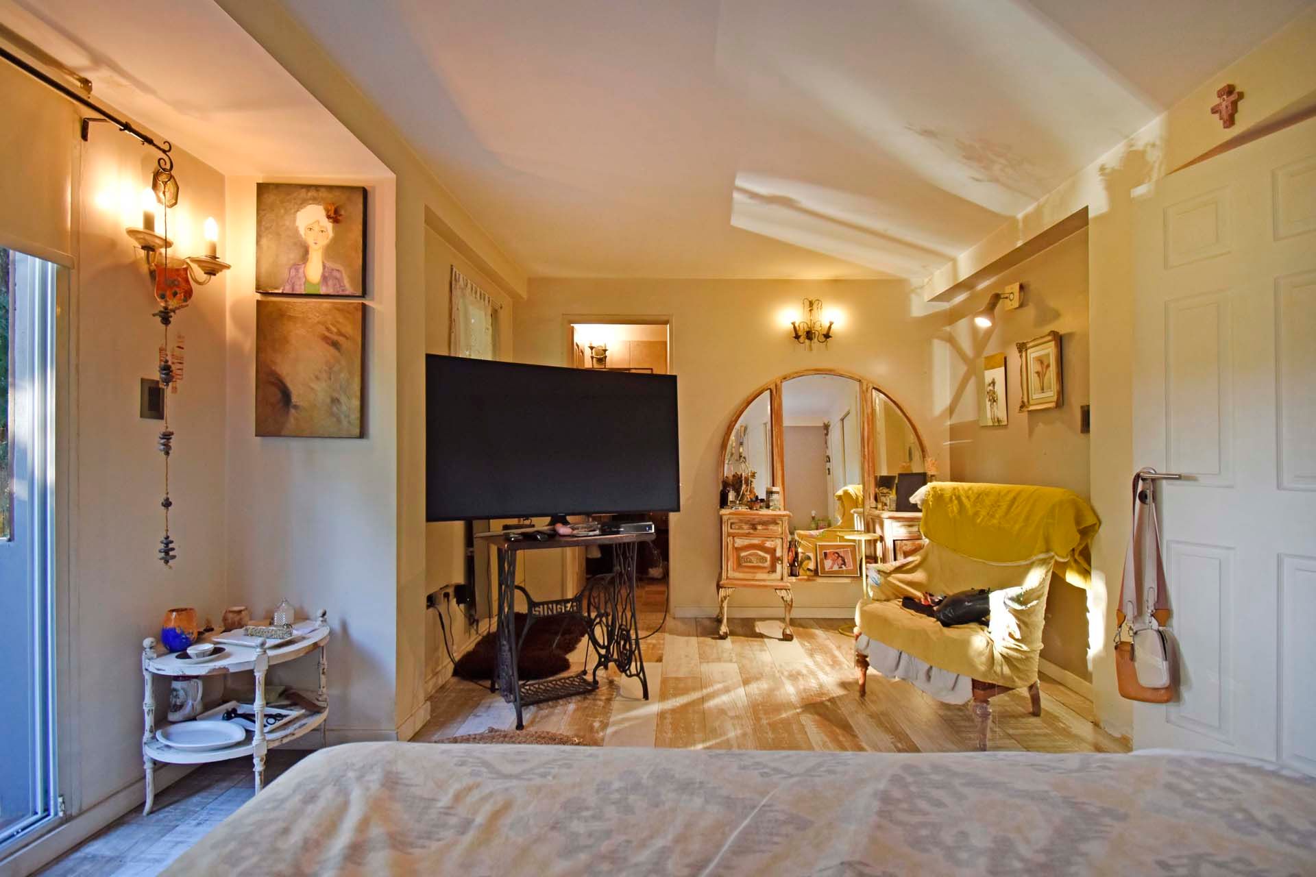 Triplex de 3 dormitorios, jardin y vista al SIC